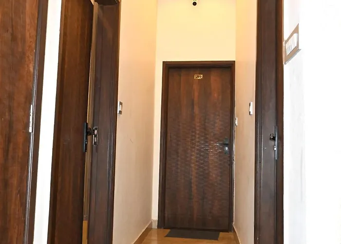 Blackwood -140 Metres- Near Golden Temple